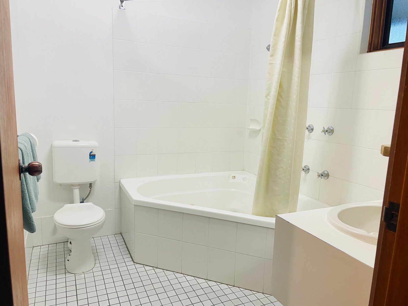 Deluxe Spa Room at Parkway Motel