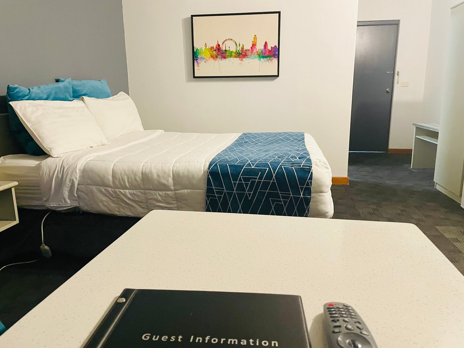 Deluxe Spa Room at Parkway Motel