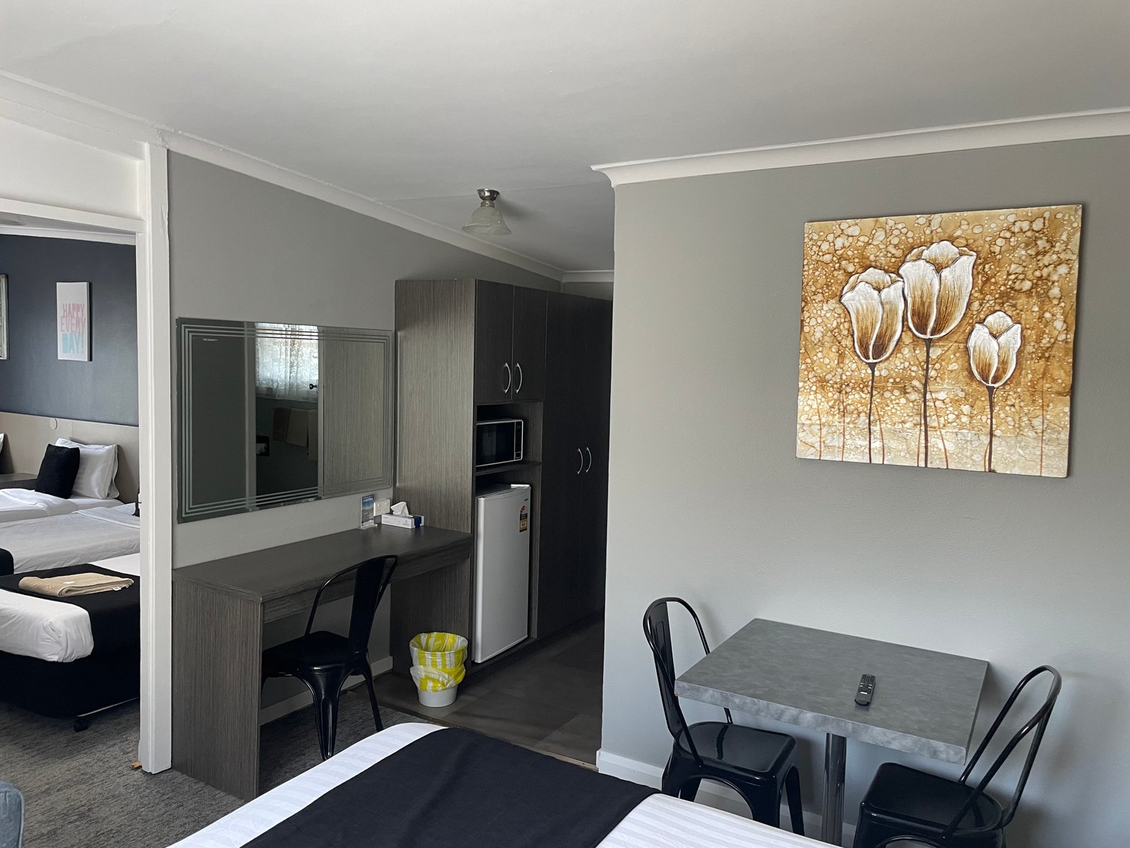 Two Bedroom Unit at Parkway Motel