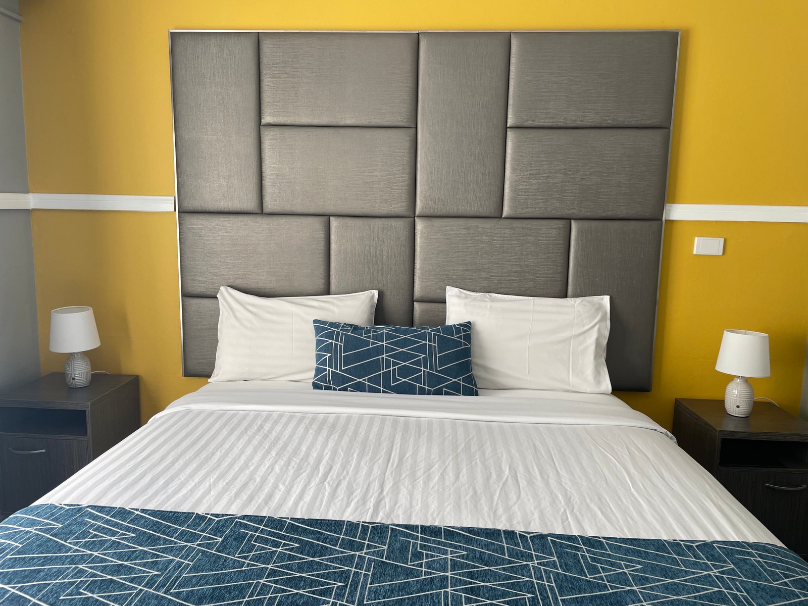 King Room at Parkway Motel Queanbeyan
