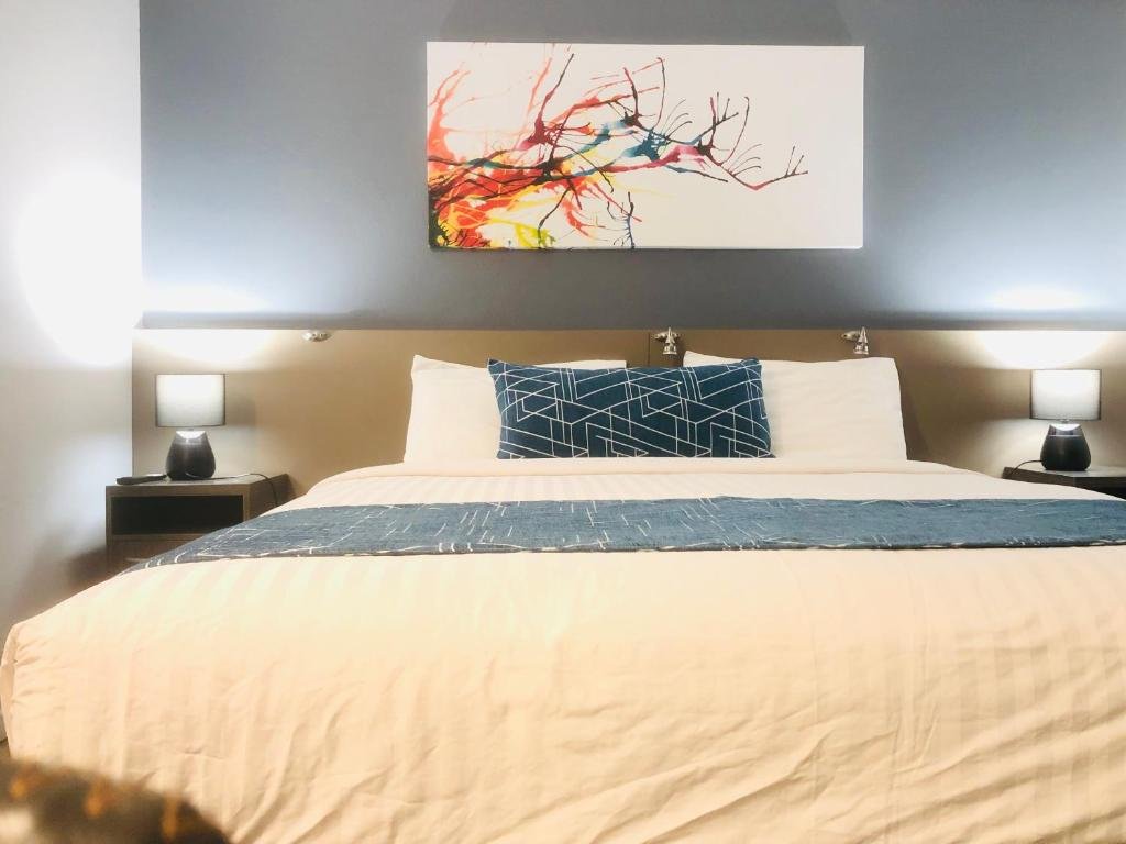 King Room at Parkway Motel
