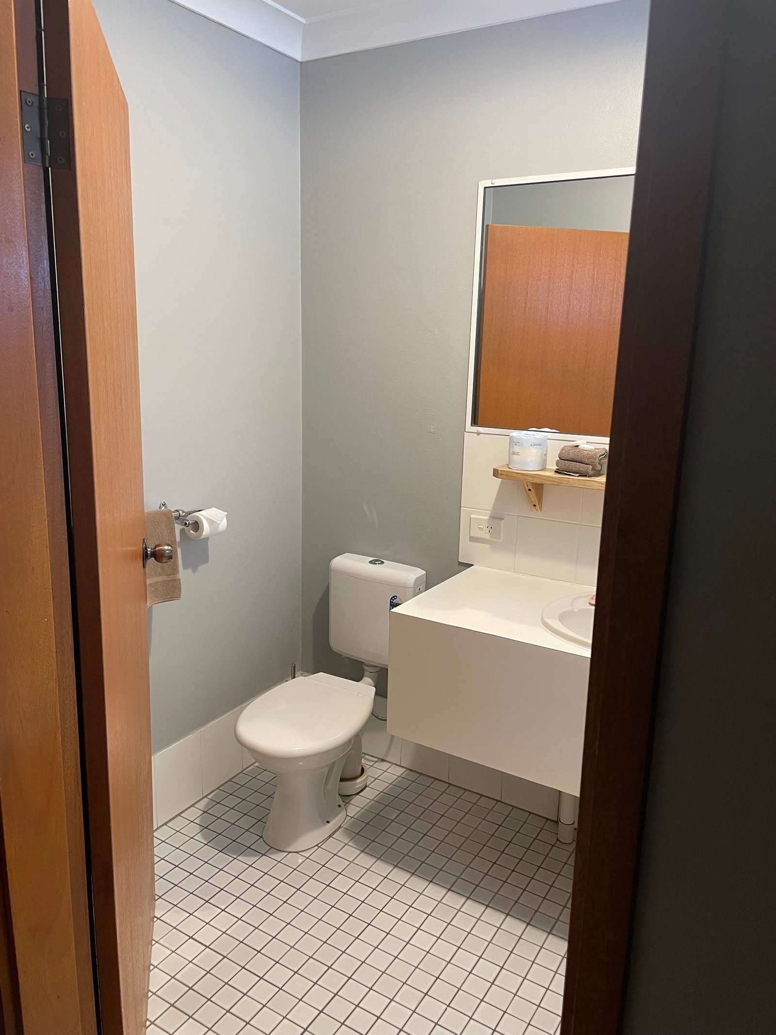 Deluxe Room at Parkway Motel