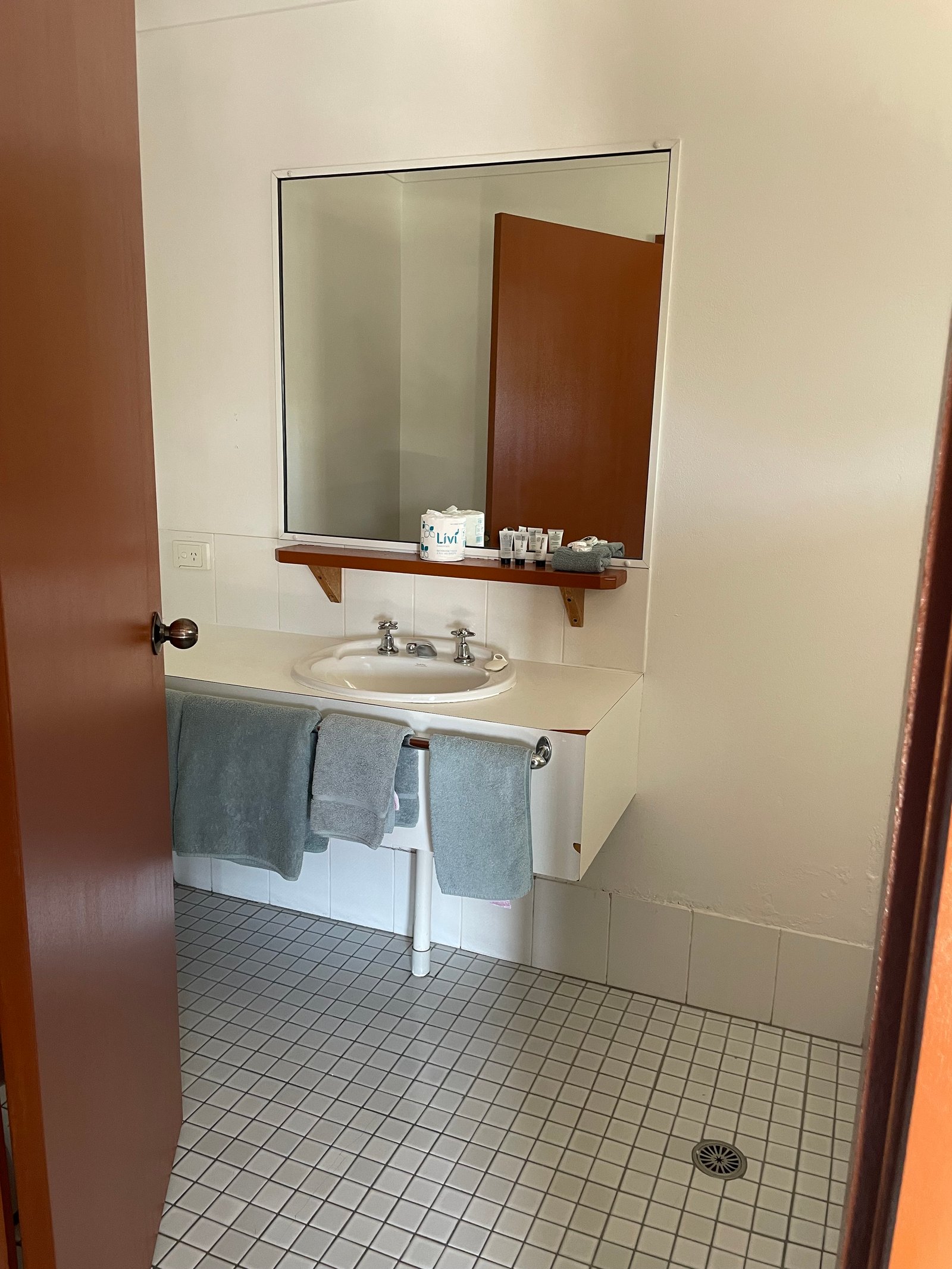 Deluxe Room at Parkway Motel