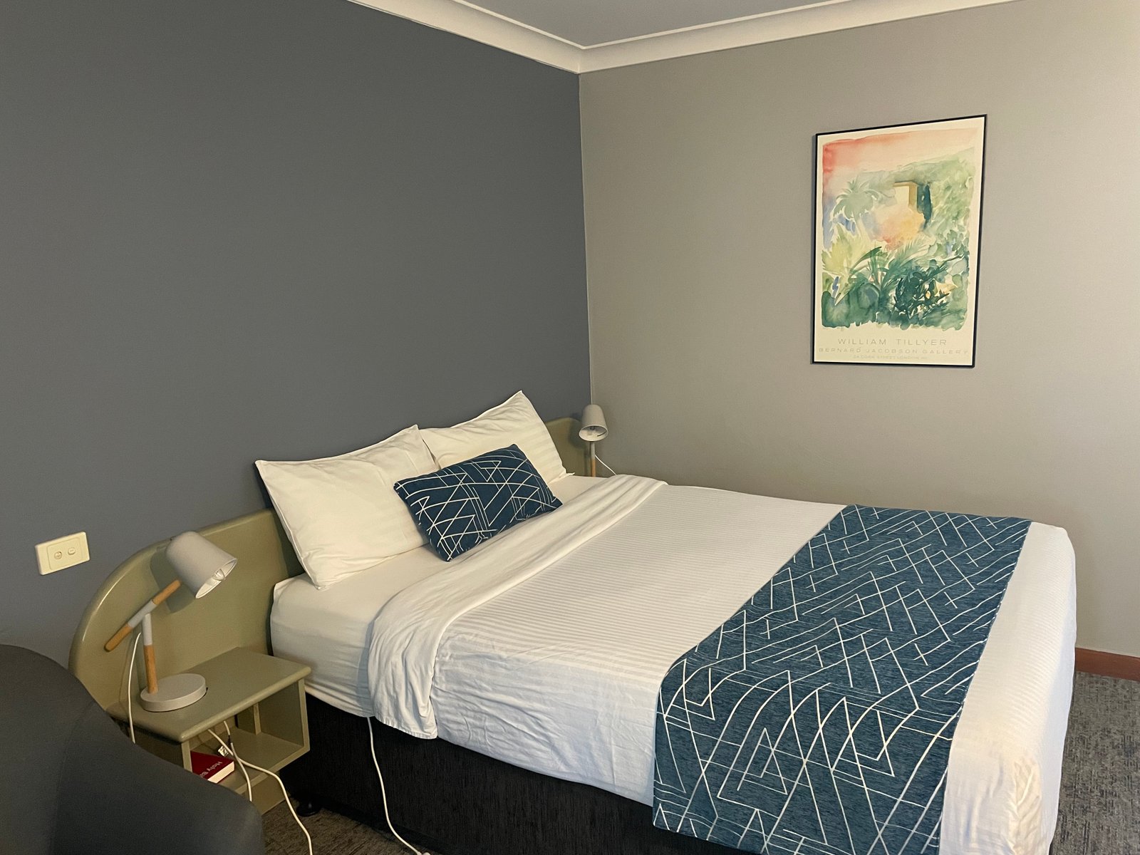 Deluxe Room at Parkway Motel