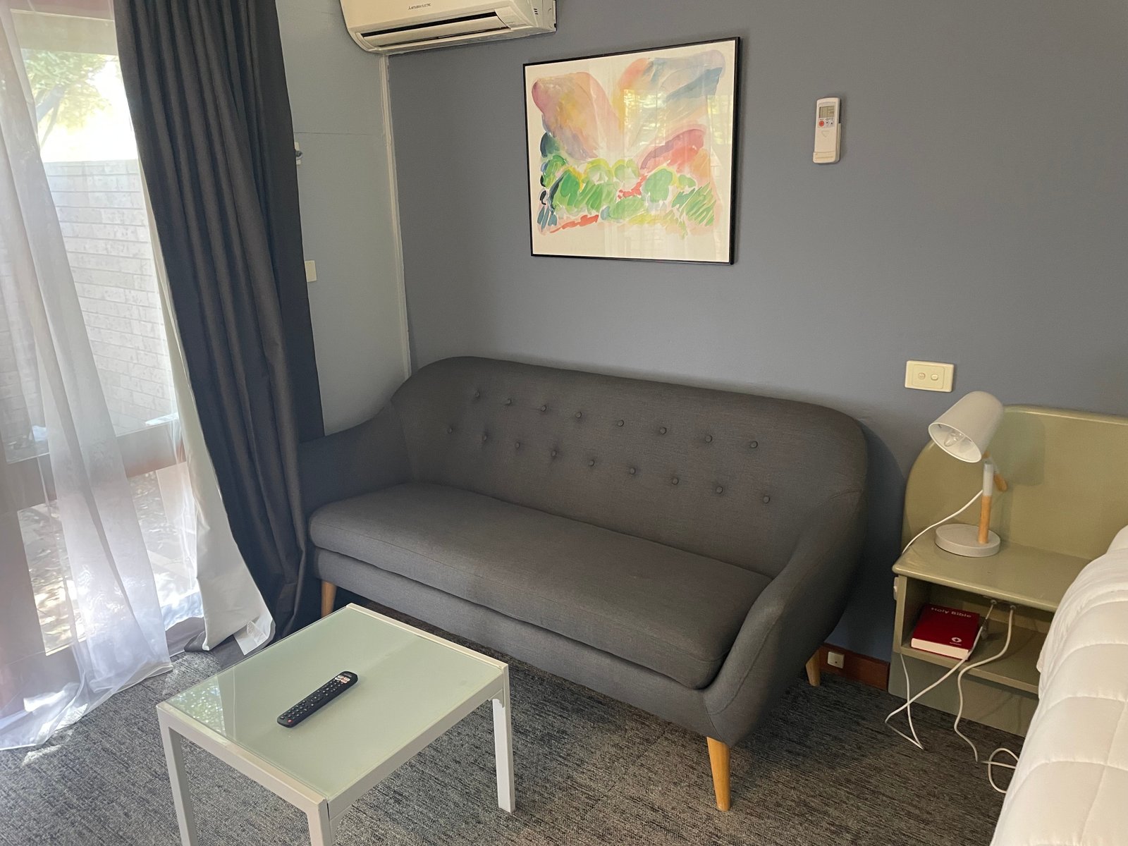 Deluxe Room at Parkway Motel